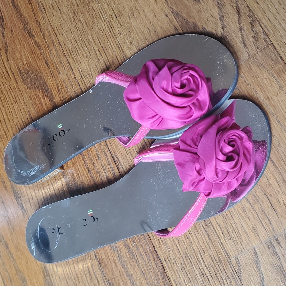Rose Beach Sandal
